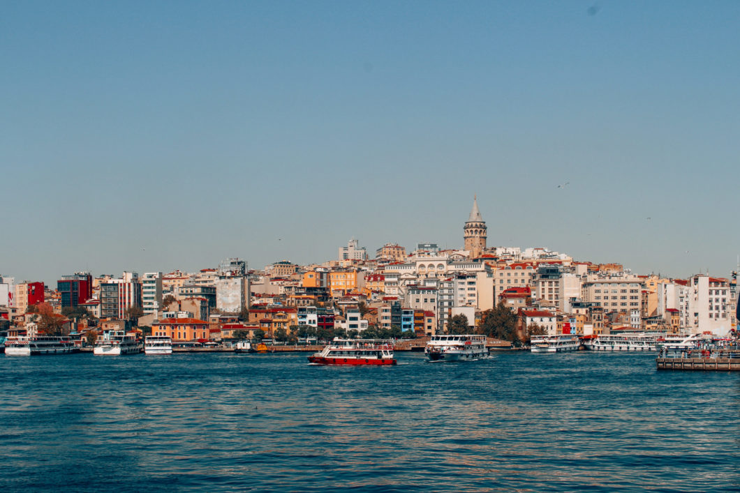 [:ro]Istanbul, orașul de pe două continente [:en]Istanbul. Two continents in one city.[:]
